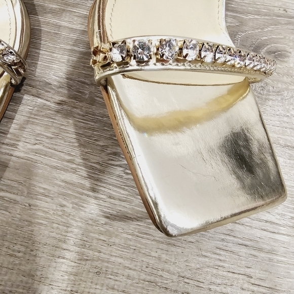 Marc Fisher LTD Karima Ankle Strap Sandal Gold - Picture 5 of 7